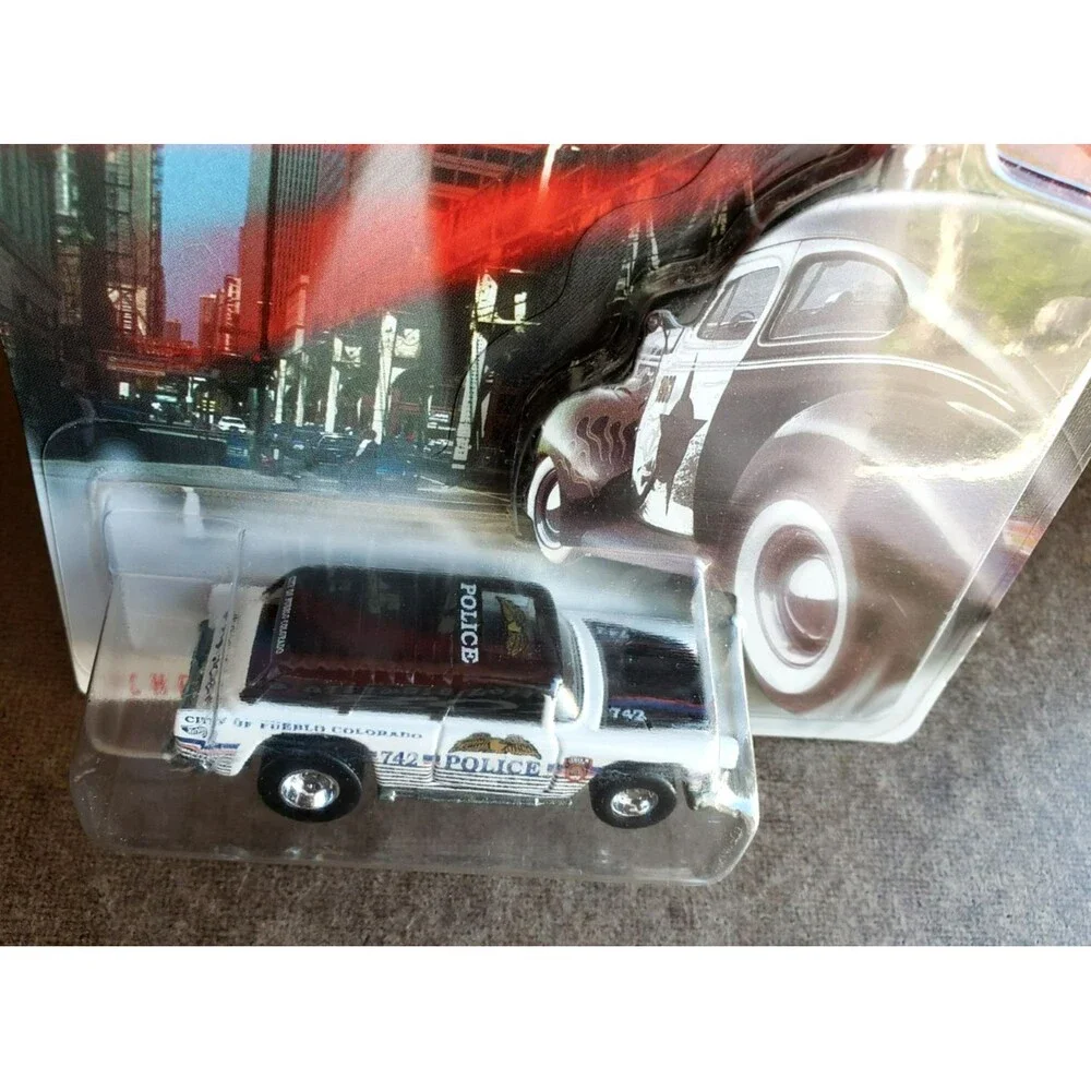 1999 Hot Wheels CHEVY NOMAD White & Black COP RODS Pueblo CO Police Dept 1:64 RR